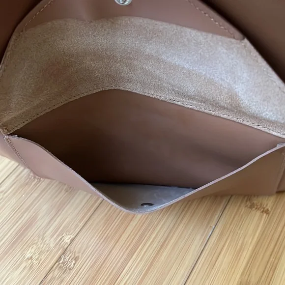 Stunning Cowhide Bucket Bag & Pouch by Lancaster, City - Picture 4 of 10